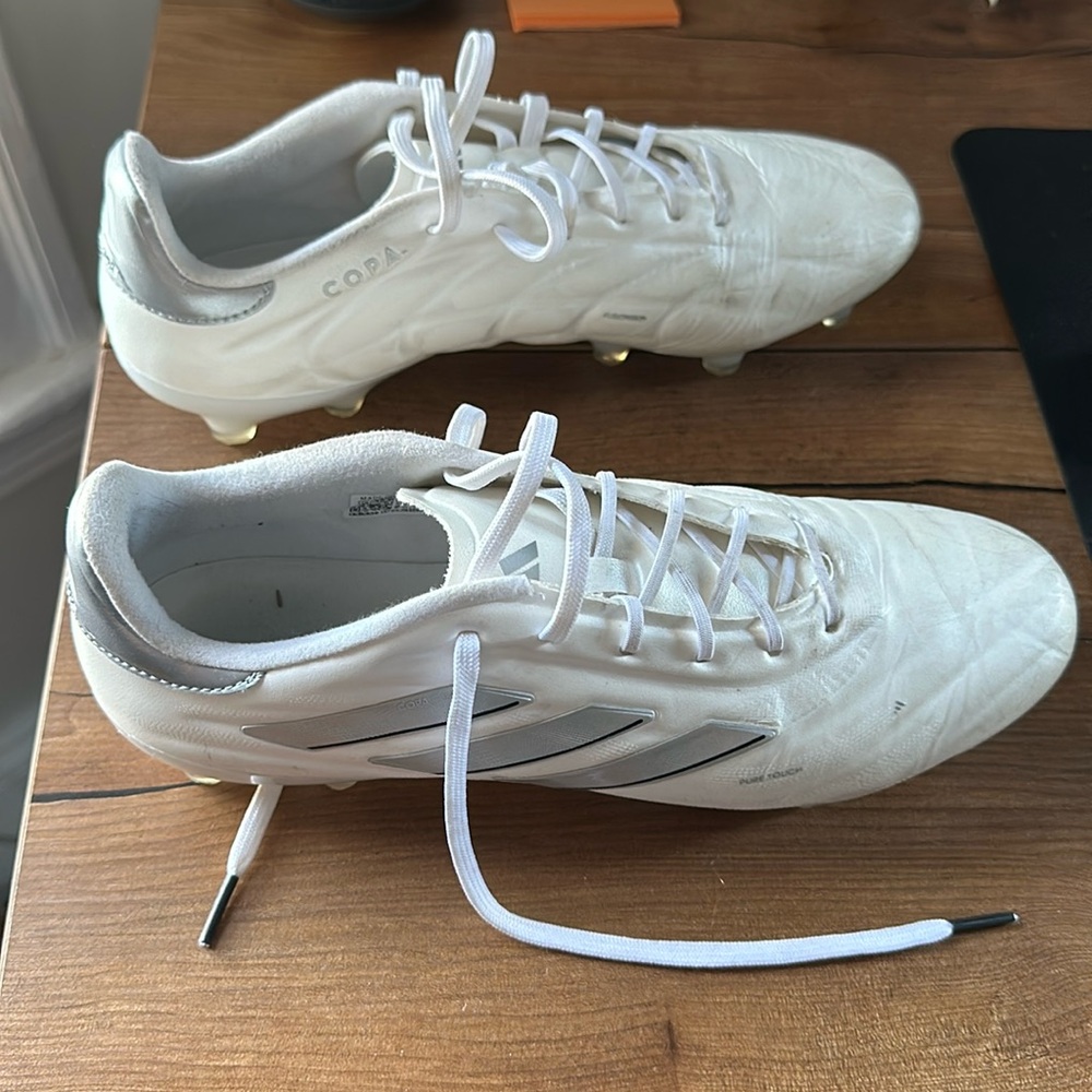 adidas Copa Pure 2 Elite FG Firm Ground Soccer Cleat
White/White/Silver Metallic